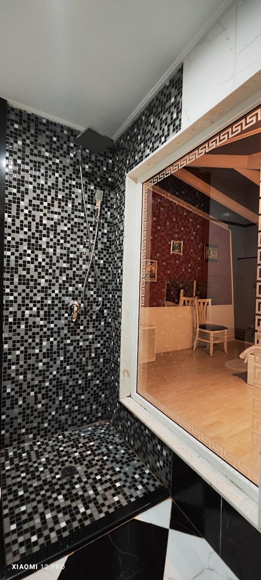Hotel Kastria Tirana Kültér fotó