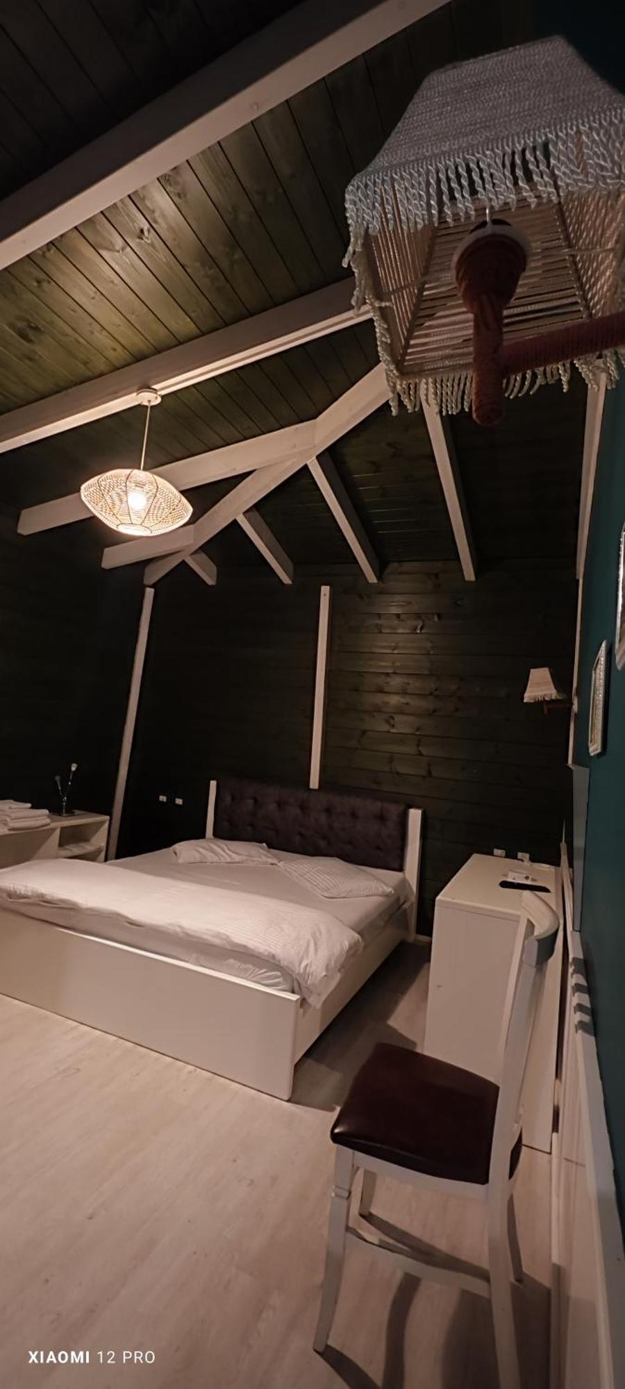 Hotel Kastria Tirana Kültér fotó
